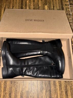 Steve Madden Karsten Black leather knee high boots 8.5